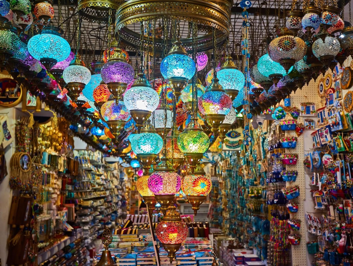 24 Best Things To Buy In Dubai In 2024: Ultimate Shopping Guide