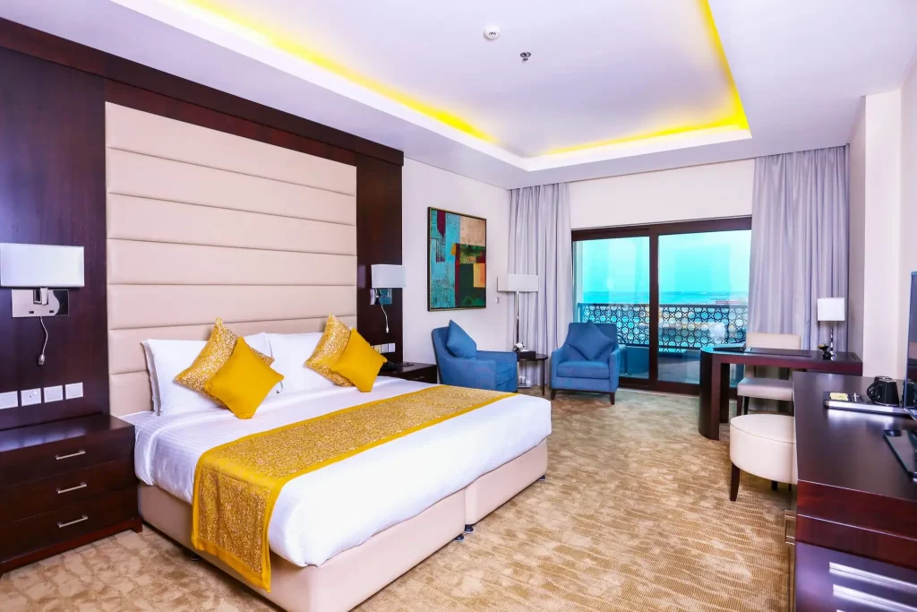 deluxe king room over view